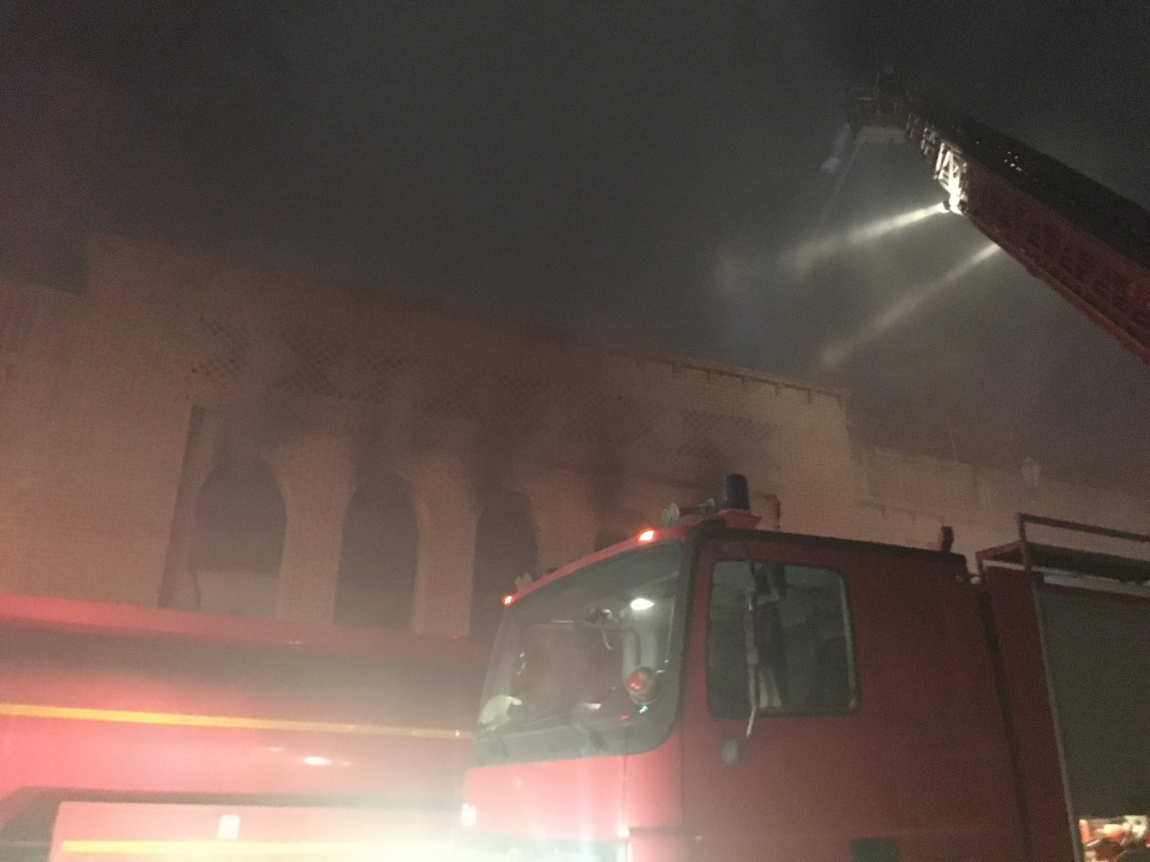 PHOTOS: Firefighters extinguish blaze in Erbil's old market 